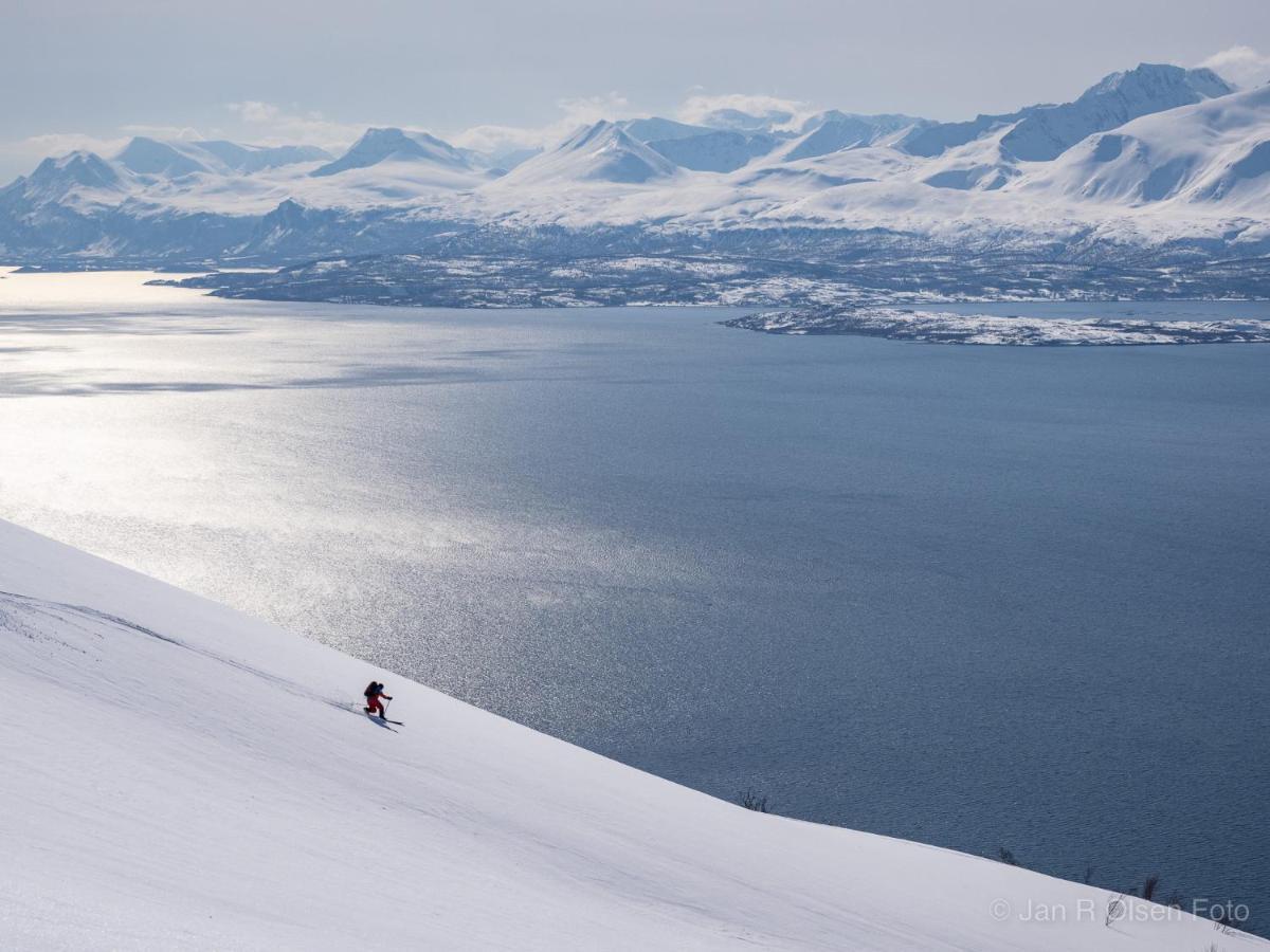 OlderdalenLyngenfjord,Odins Husアパートメント エクステリア 写真